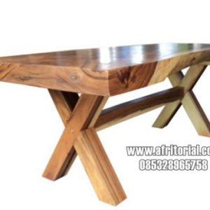 Meja Makan Kayu Trembesi Solid Kaki Kayu X