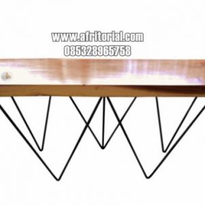 Meja makan kayu trembesi kaki hairpin besi