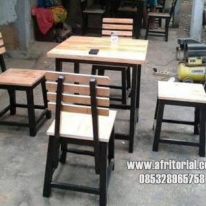 Model set kursi dan meja cafe terbaru 2020
