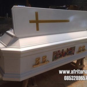 Peti Jenazah Rumah Duka Tutup Engsel